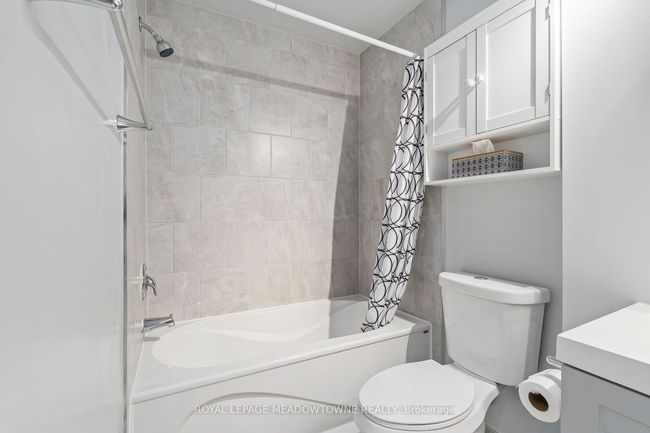 24 - 42A Stewart Maclaren Rd, Condo with 2 bedrooms, 1 bathrooms and null parking in Georgetown ON | Image 22