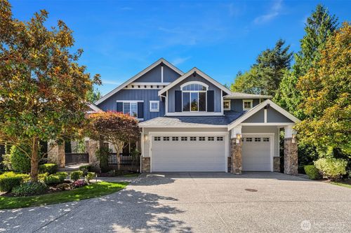 6101 167th Ave Se, Bellevue, WA, 98006-5711 | Card Image