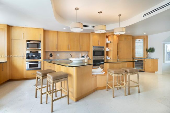 APT-174 - 201 Crandon Blvd, Townhouse with 4 bedrooms, 7 bathrooms and null parking in Key Biscayne FL | Image 23