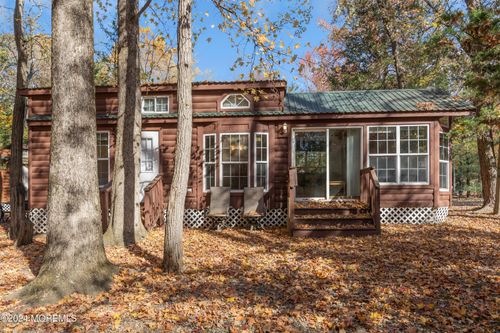 40-724 Monmouth Rd, Cream Ridge, NJ, 08514-1912 | Card Image