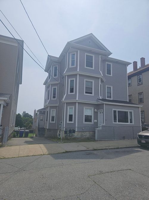 72 Huard St, Fall River, MA, 02721-6508 | Card Image