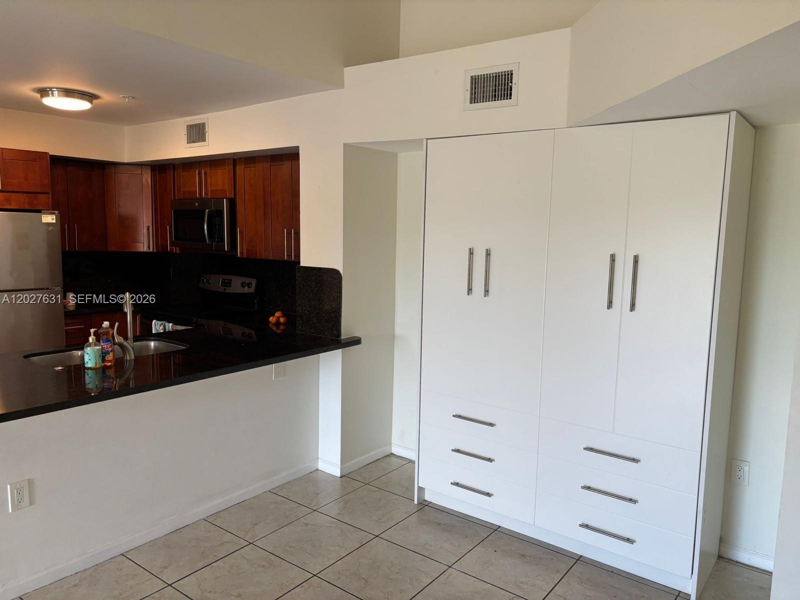 Residential in Miramar 4