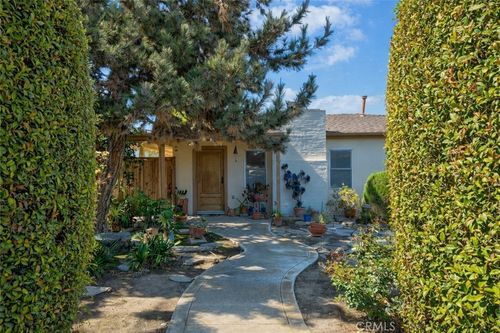 419 Irvine Avenue, Newport Beach, CA, 92663 | Card Image