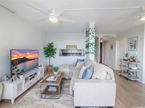 1002-1535 Pensacola St, Honolulu, HI, 96822-3875 | Card Image