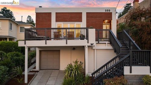 589 San Luis Rd, Berkeley, CA, 94707-1723 | Card Image
