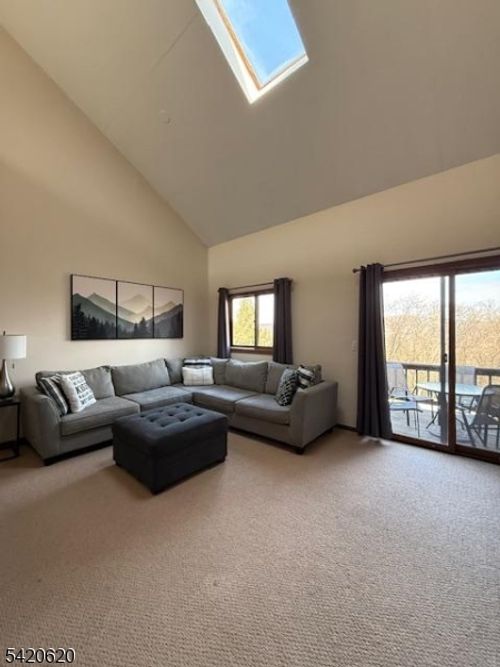 8-2 Stowe Ct, Vernon, NJ, 07462-4552 | Card Image