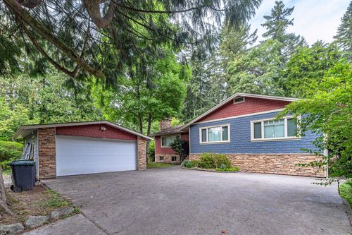 1130 Handsworth Rd, North Vancouver, BC, V7R2A8 | Card Image