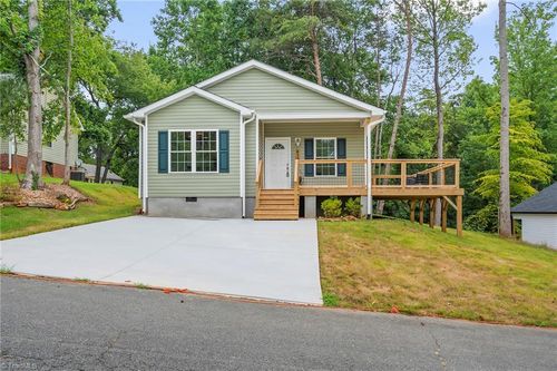 4160 Moat Dr, Winston-Salem, NC, 27101-2305 | Card Image