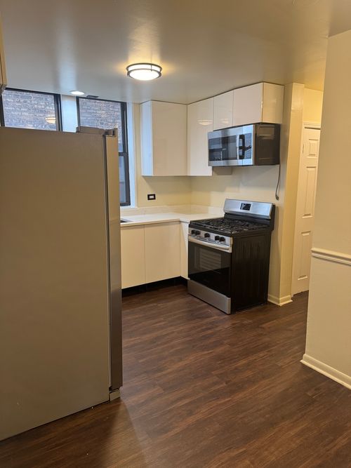 apt-1-7952 S Champlain Ave, Chicago, IL, 60619-3087 | Card Image