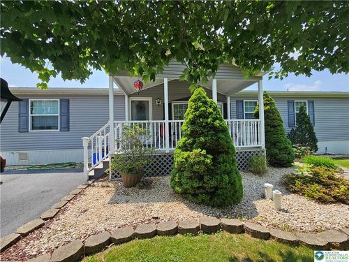 4181 Independence Ln, Walnutport, PA, 18088-9794 | Card Image