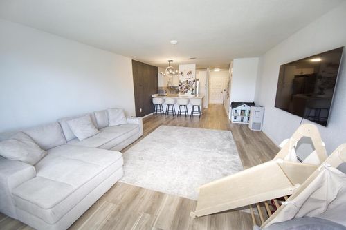 22-4050 W Rivers Edge Circle, Brown Deer, WI, 53209 | Card Image