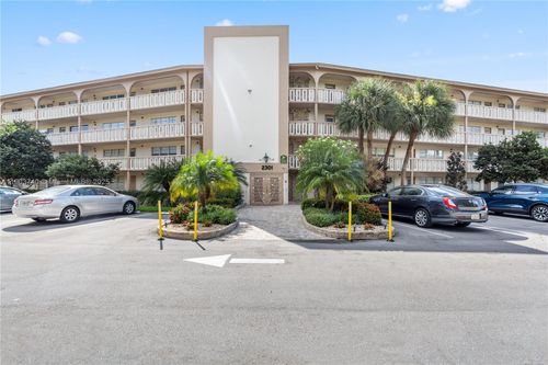 apt-n2-2301 Lucaya Ln, Coconut Creek, FL, 33066-1128 | Card Image