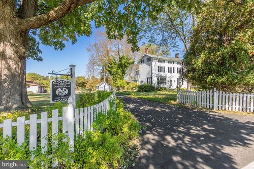 293 Lurgan Rd, NEW HOPE, PA, 18938-9215 | Card Image