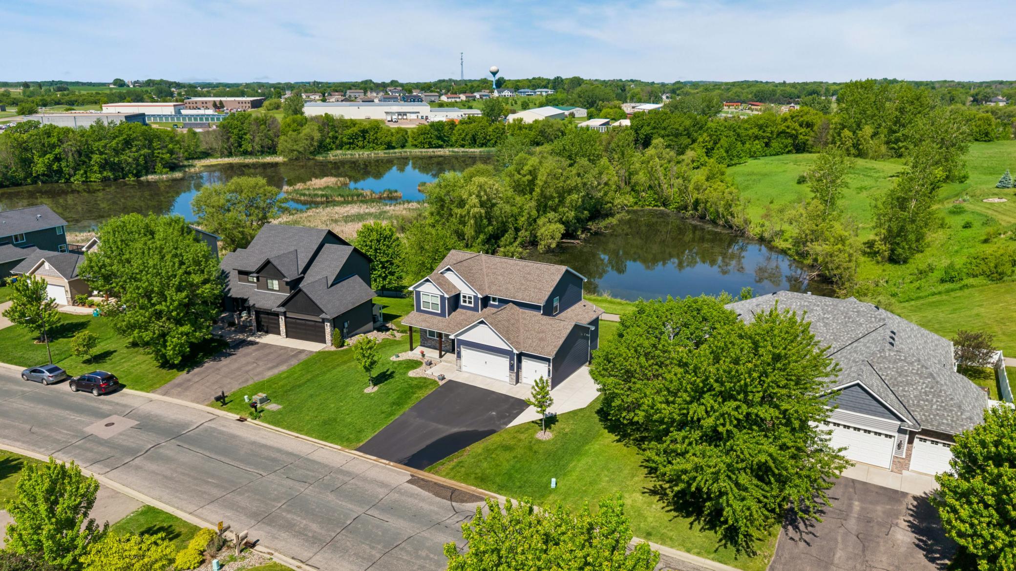 Residential in Lonsdale 4