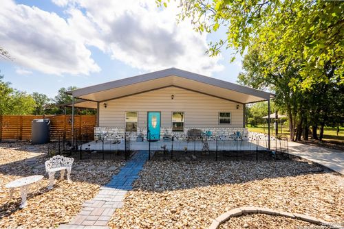 712 Link Dr, Kingsland, TX, 78639-5240 | Card Image