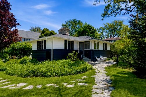 1184 Wade St, Highland Park, IL, 60035-3451 | Card Image