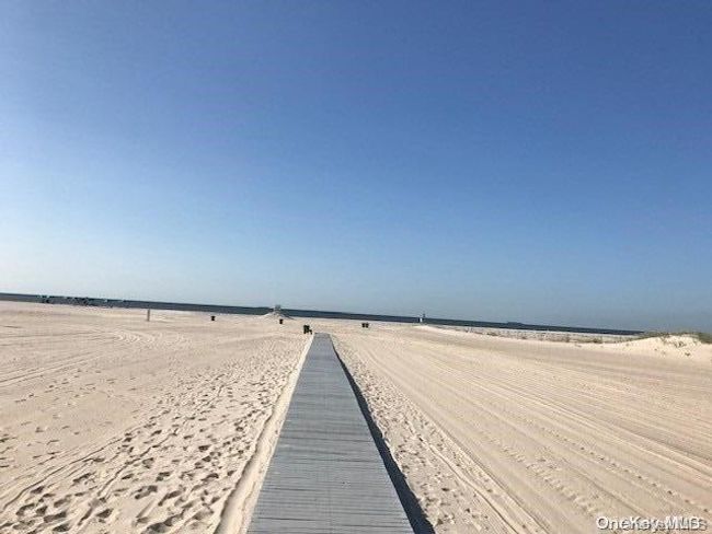 2087 Bay Blvd, House other with 4 bedrooms, 3 bathrooms and null parking in Atlantic Beach NY | Image 15