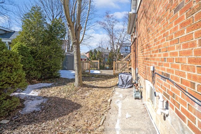 76 Cloverhill Rd, House other with 3 bedrooms, 3 bathrooms and 3 parking in Hamilton ON | Image 7