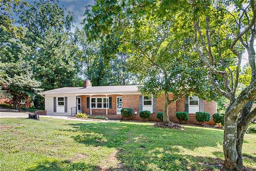 1651 Arrow Wood Rd, Asheboro, NC, 27205-7101 | Card Image