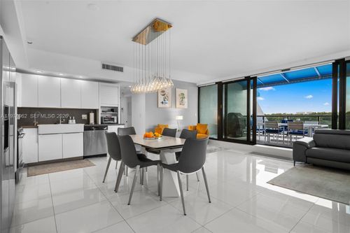 1530-445 Poinciana Dr, Sunny Isles Beach, FL, 33160-4532 | Card Image