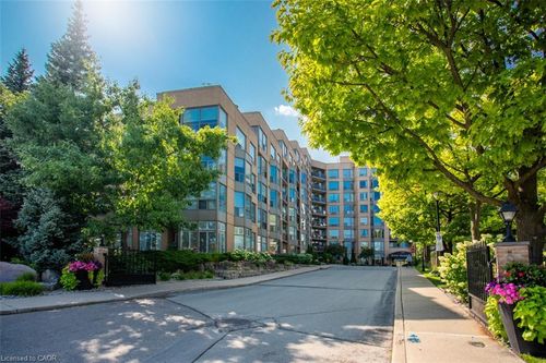 718-2511 Lakeshore Rd W, Oakville, ON, L6L6L9 | Card Image