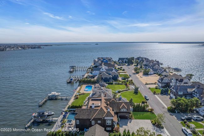 296 Dutchmans Point Rd, House other with 9 bedrooms, 9 bathrooms and null parking in Mantoloking NJ | Image 116
