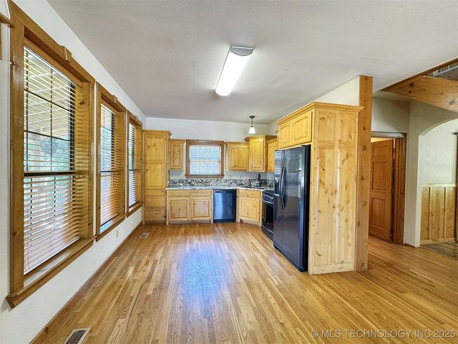 20413 Allen Rd, House other with 2 bedrooms, 2 bathrooms and null parking in Tahlequah OK | Image 31