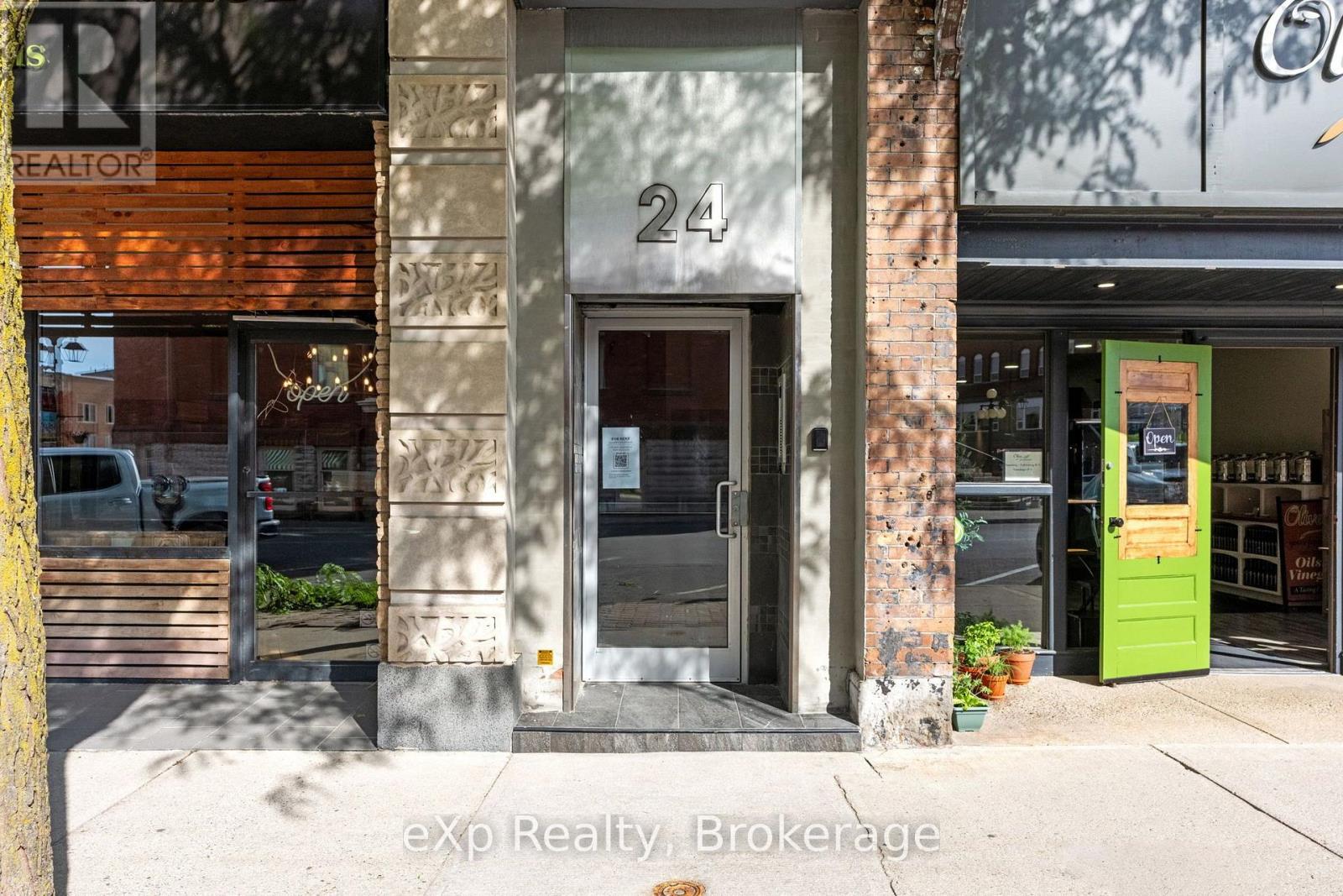 Residential Lease in Stratford 5