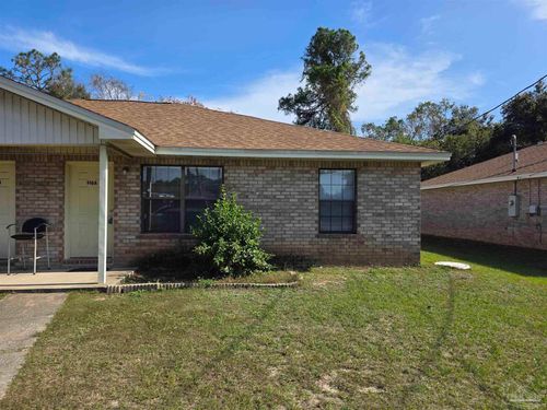 a-916 Rentz Ave, PENSACOLA, FL, 32507-1684 | Card Image