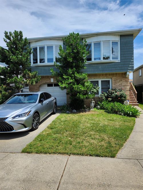 160 91st St, Howard Beach, NY, 11414-3404 | Card Image