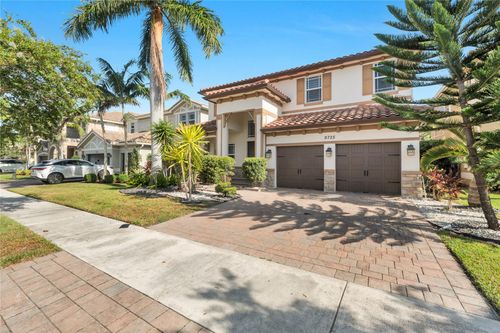 9725 Blue Isle Bay, Parkland, FL, 33076-2888 | Card Image