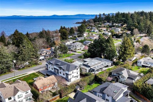 1-1559 Ash Rd, Victoria, BC, V8N2S9 | Card Image