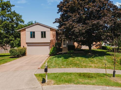 5256 Longrifle Rd, Westerville, OH, 43081-4462 | Card Image
