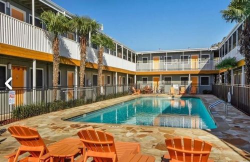 apt-124-2401 Manor Rd, Austin, TX, 78722-2012 | Card Image