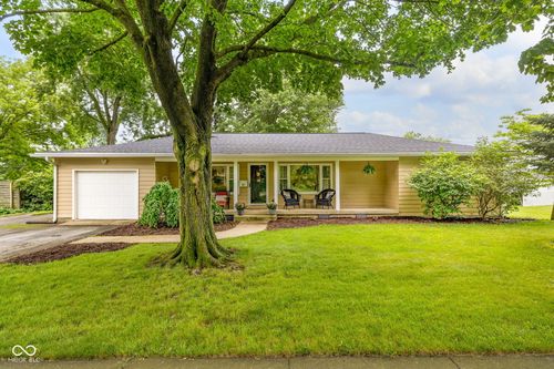817 E Washington St, Lebanon, IN, 46052-1935 | Card Image