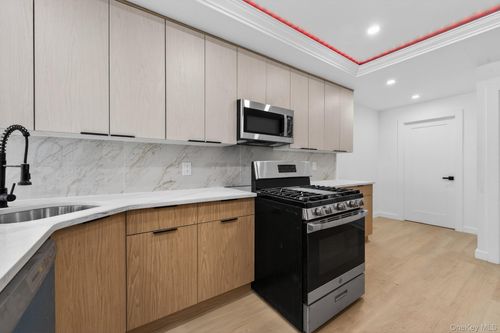 11420 149th St, Jamaica, NY, 11436-1120 | Card Image