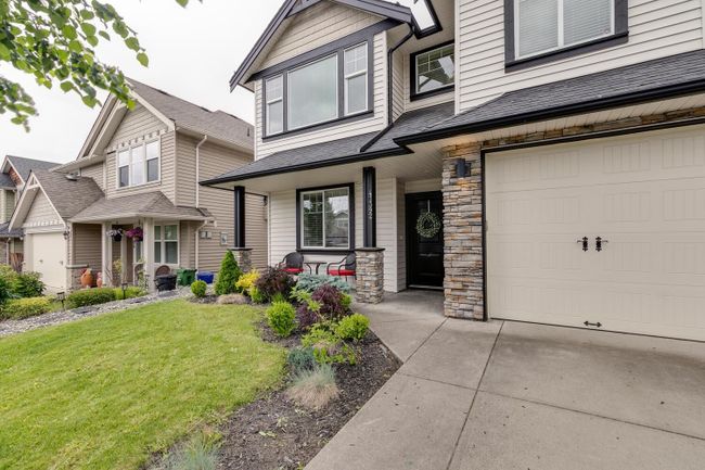 47392 Macswan Drive, House other with 6 bedrooms, 3 bathrooms and 4 parking in Chilliwack BC | Image 2