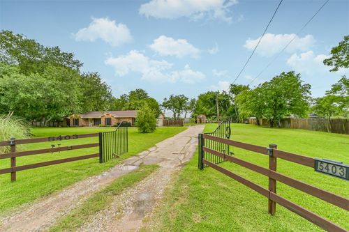 5403 Croix Rd, Manvel, TX, 77578-2722 | Card Image