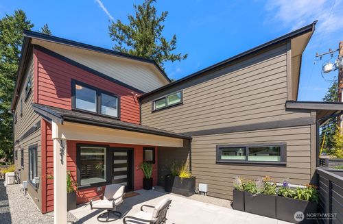 2-13211 1st Ave Nw, Seattle, WA, 98177-4001 | Card Image