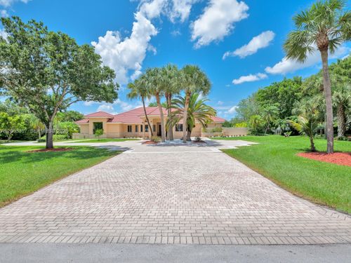 2710 Walkers Way, Weston, FL, 33331-3021 | Card Image