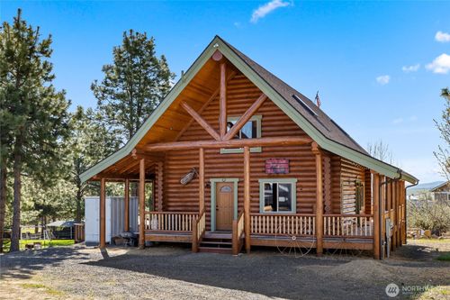 351 Ridge Loop Rd, Cle Elum, WA, 98922-8918 | Card Image