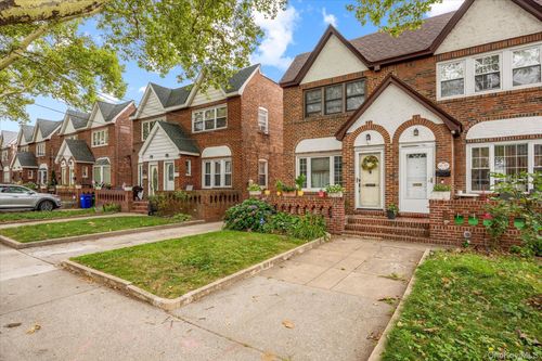 132-33 83rd St, Ozone Park, NY, 11417-1205 | Card Image