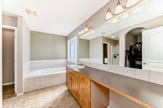 66 Evansbrooke Terr Nw, House other with 5 bedrooms, 4 bathrooms and 4 parking in Calgary AB | Image 27