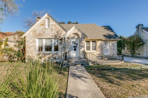 365 Club Dr, San Antonio, TX, 78201-3714 | Card Image