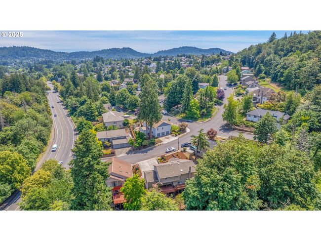 1111 Sw Linneman Ave, House other with 5 bedrooms, 3 bathrooms and 3 parking in Gresham OR | Image 48