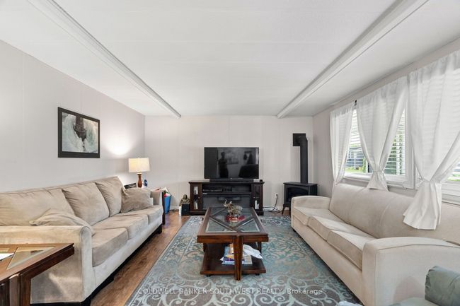 265 Pebble Beach Pky, House other with 2 bedrooms, 2 bathrooms and 2 parking in Grand Bend ON | Image 9