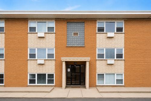 gb-4747 N Ronald Street, Harwood Heights, IL, 60706 | Card Image