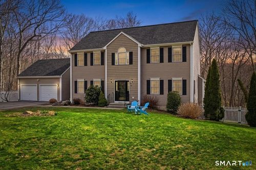 99 Sleepy Hollow Rd, Niantic, CT, 06357-1923 | Card Image