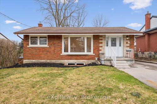 14 Lincoln Cres, Guelph, ON, N1E1Y8 | Card Image