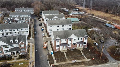 186 Lilah Court, Des Plaines, IL, 60016 | Card Image